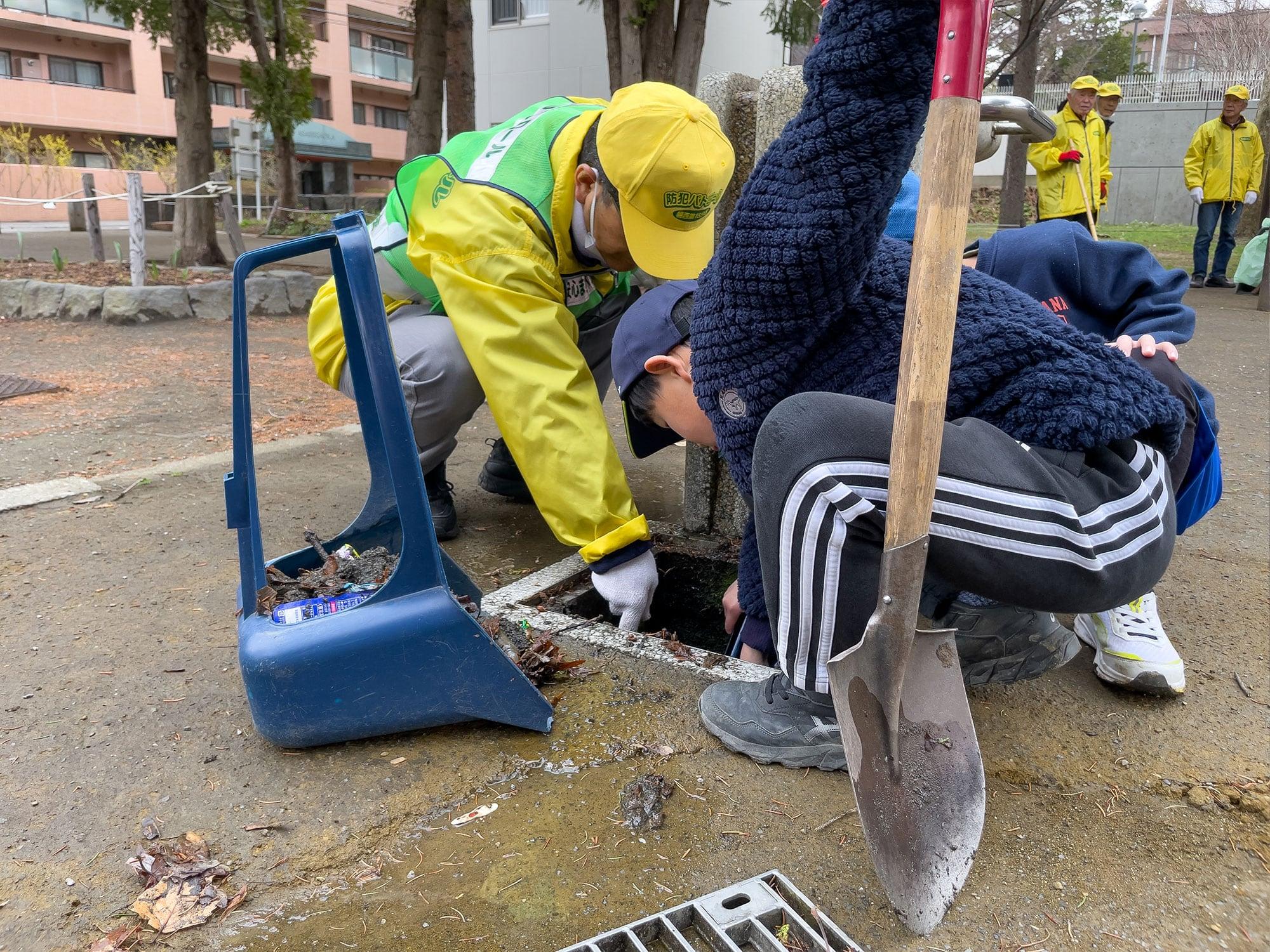 2025.4.1 環境部「春の町内清掃美化活動」