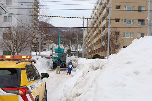 3/7〜3/8 町内生活道路の除排雪が行われました